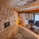 Saliche Cave *