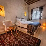Saliche Cave Hotel *
