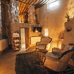 Saliche Cave *