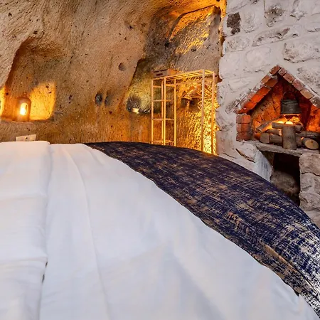 Saliche Cave *