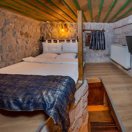 Hotel Saliche Cave *