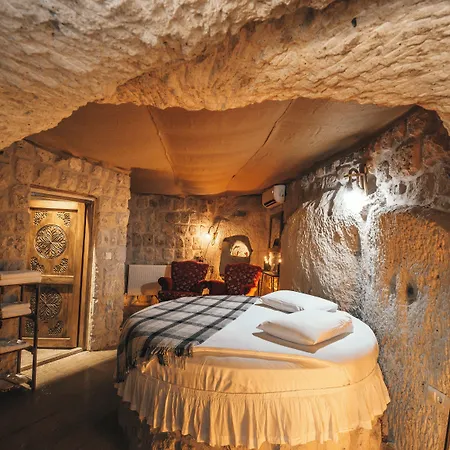 Saliche Cave * Nevşehir