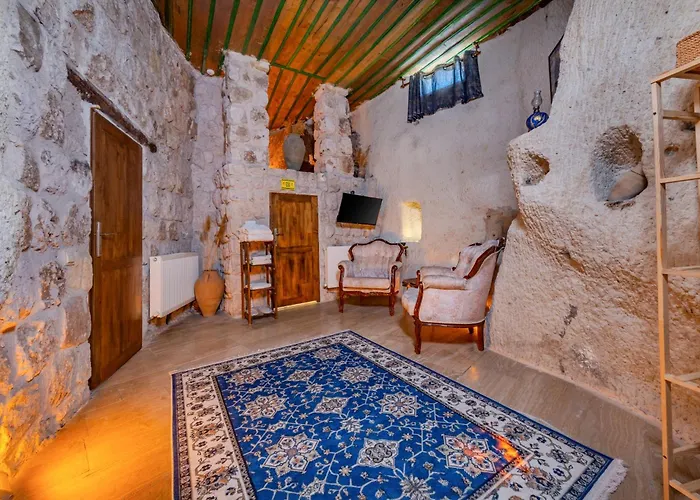 Saliche Cave Hotel *