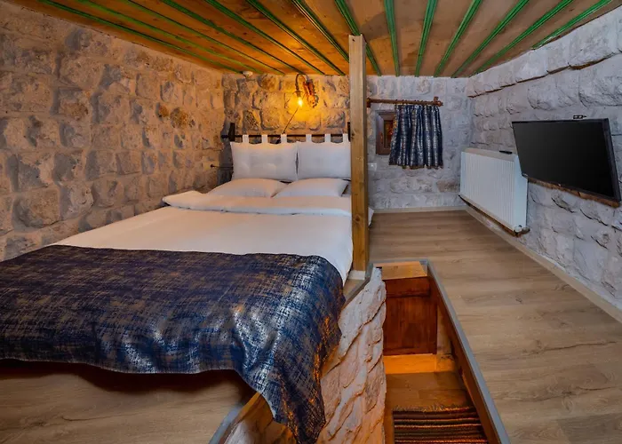 Hotel Saliche Cave *