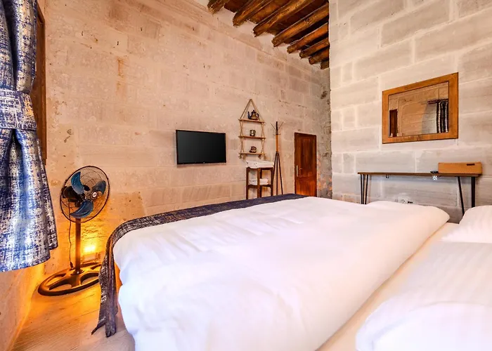 Hotel Saliche Cave *