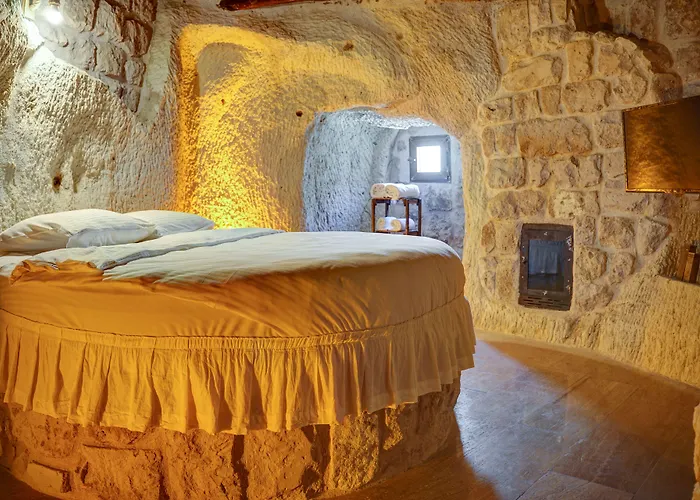 Saliche Cave Hotel *